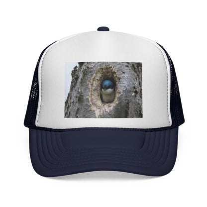 Bluebird Nest Trucker Cap – Cute Bird in Tree Hole Photo Hat