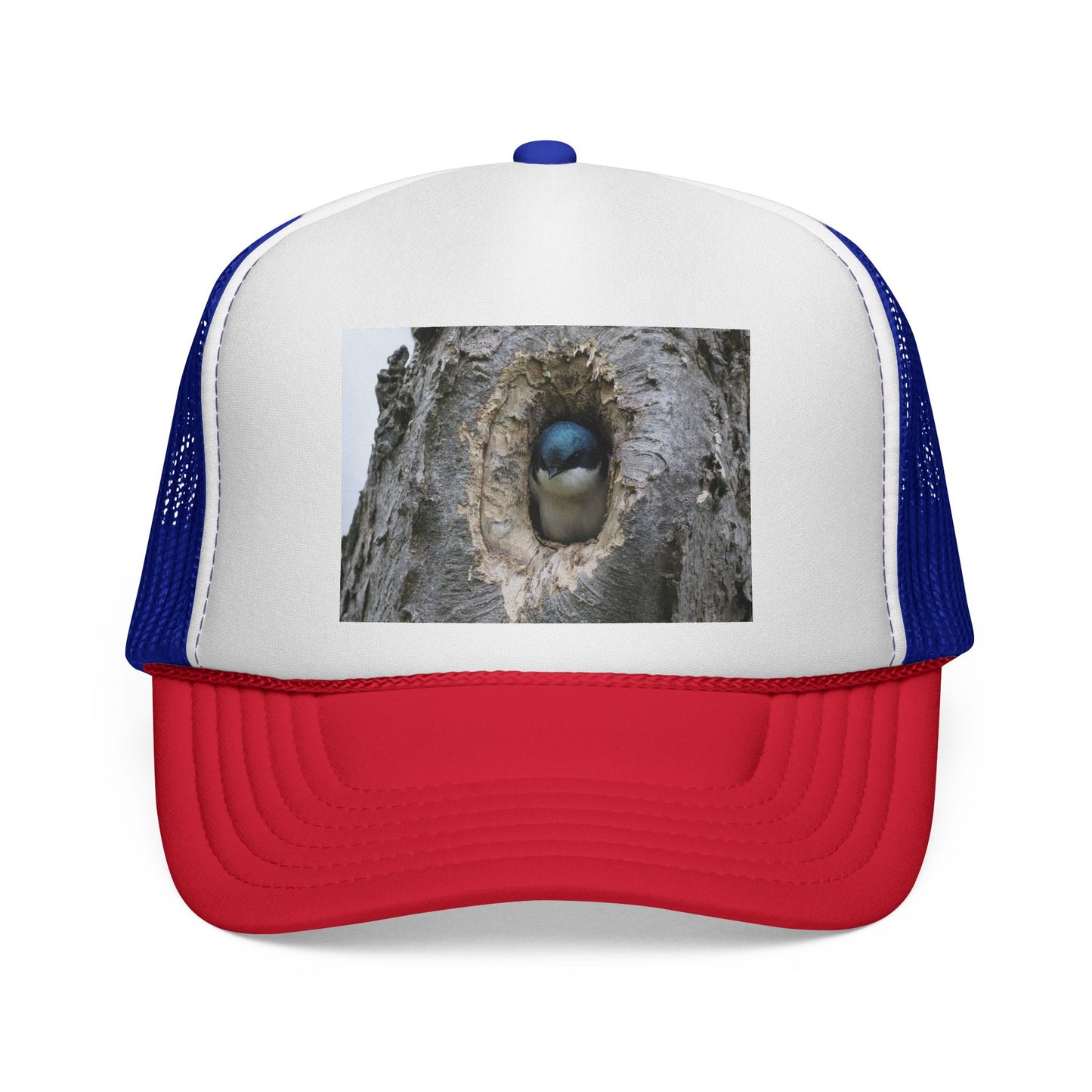 Bluebird Nest Trucker Cap – Cute Bird in Tree Hole Photo Hat