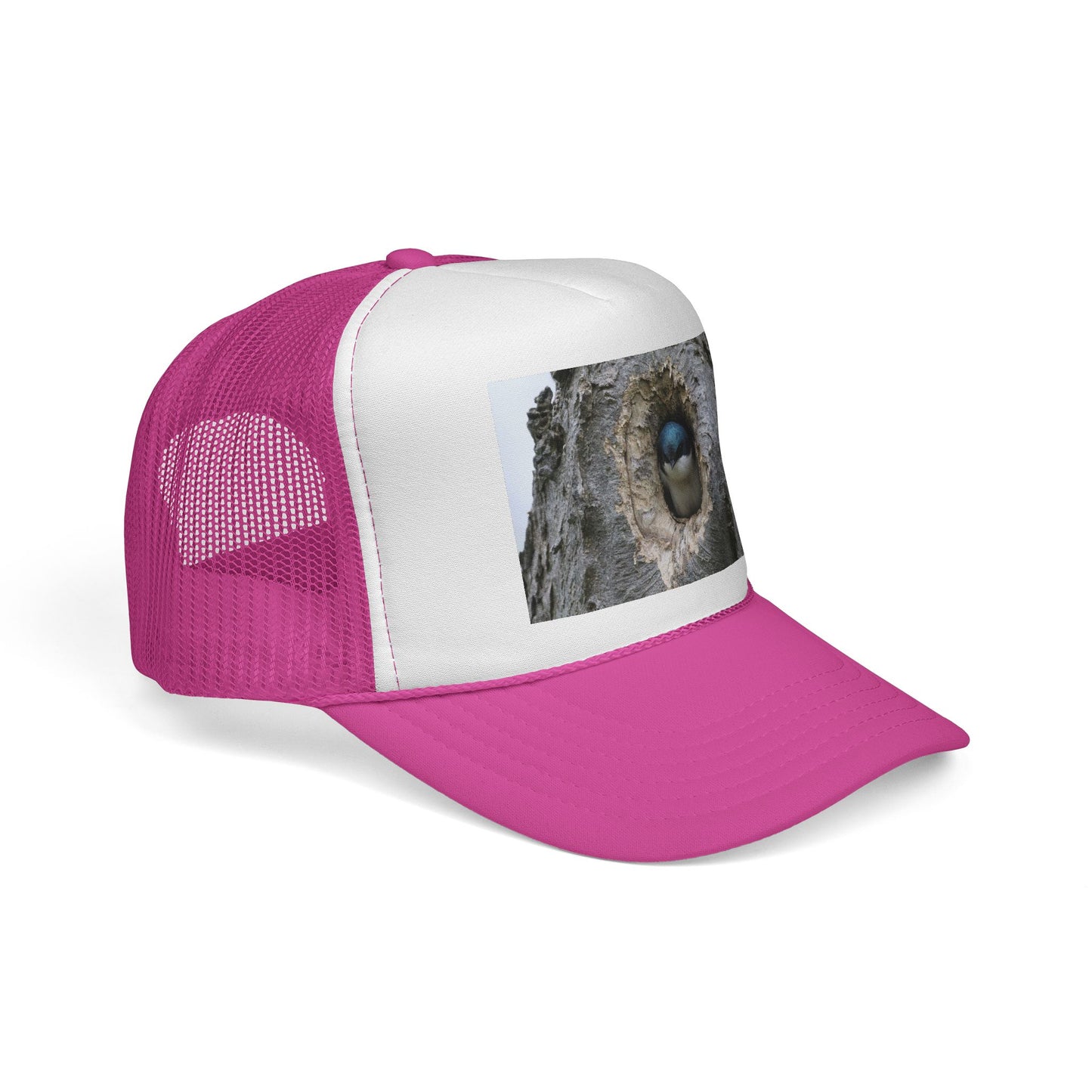 Bluebird Nest Trucker Cap – Cute Bird in Tree Hole Photo Hat